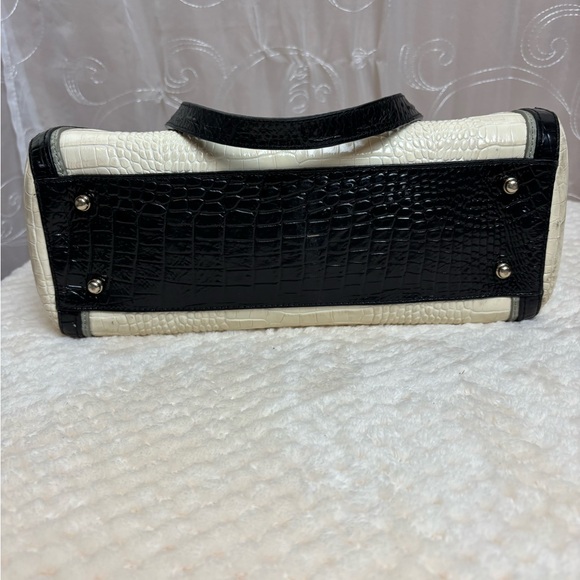 Brahmin Alice Ivory Shoulder Bag - Picture 7 of 15